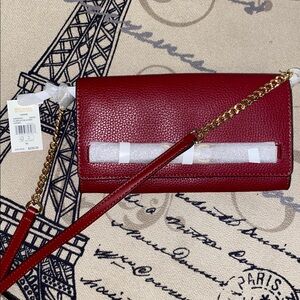 ⭐️ NWT Michael Kors Red Pebbled Leather Crossbody with Gold Chain